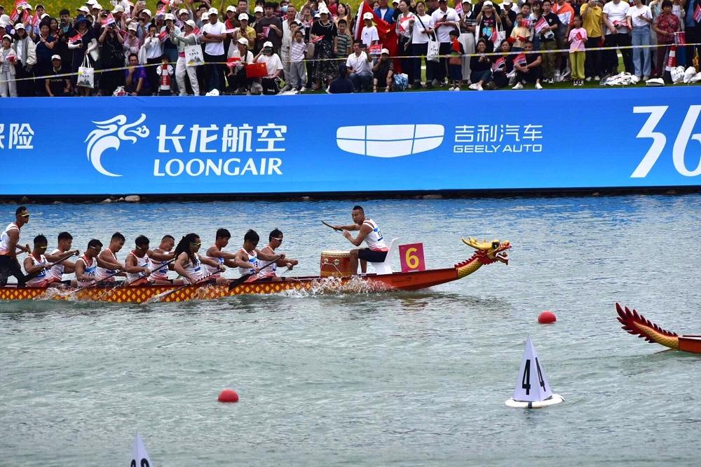 香港男子龍舟隊。(港協暨奧委會圖片)
