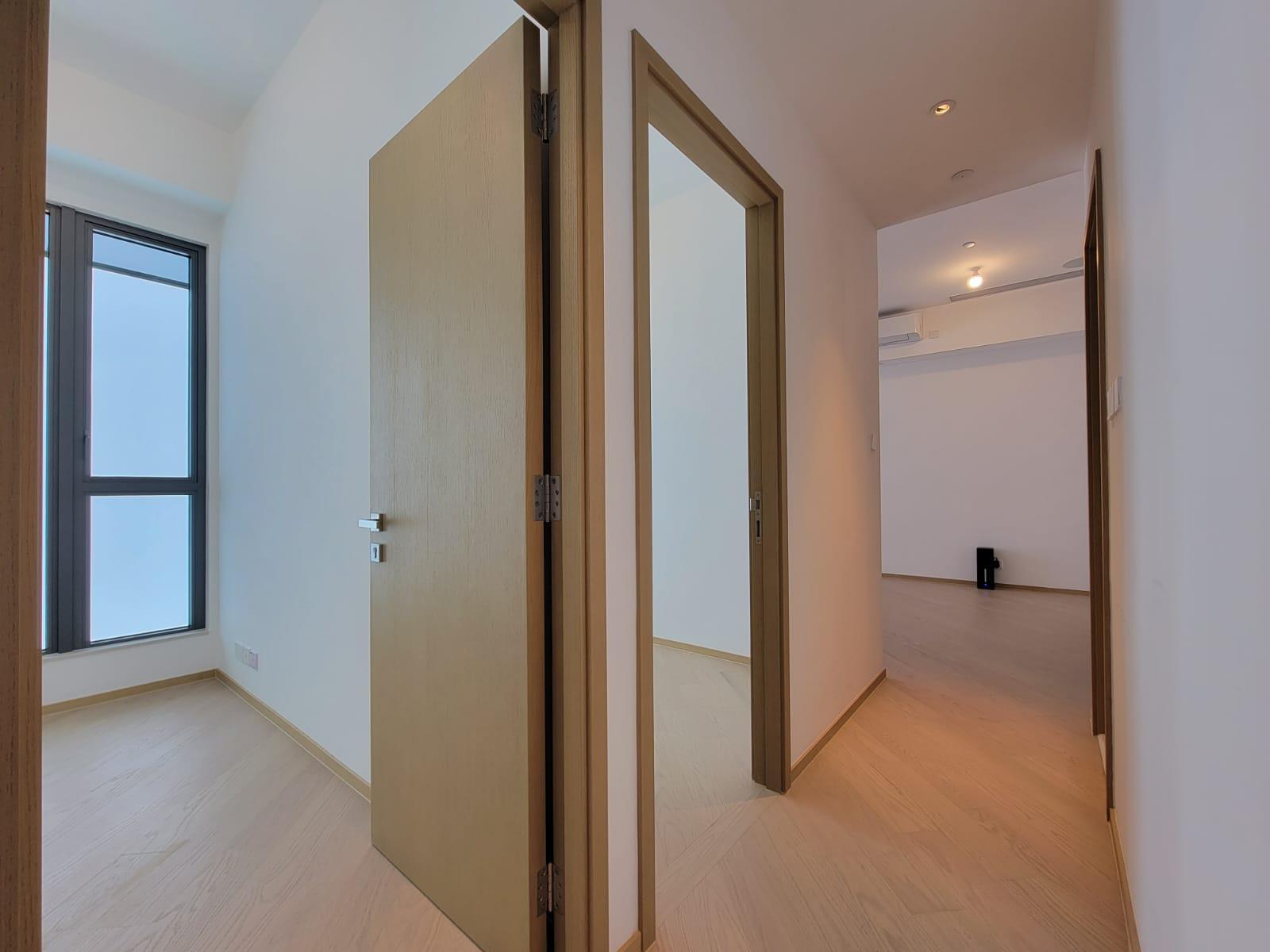 凱和山|第2座15樓E室為藍本搭建的無改動示範單位。(鍾式明攝)