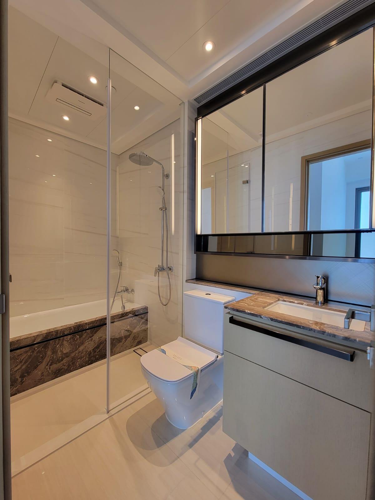 凱和山|第2座15樓E室為藍本搭建的無改動示範單位。(鍾式明攝)