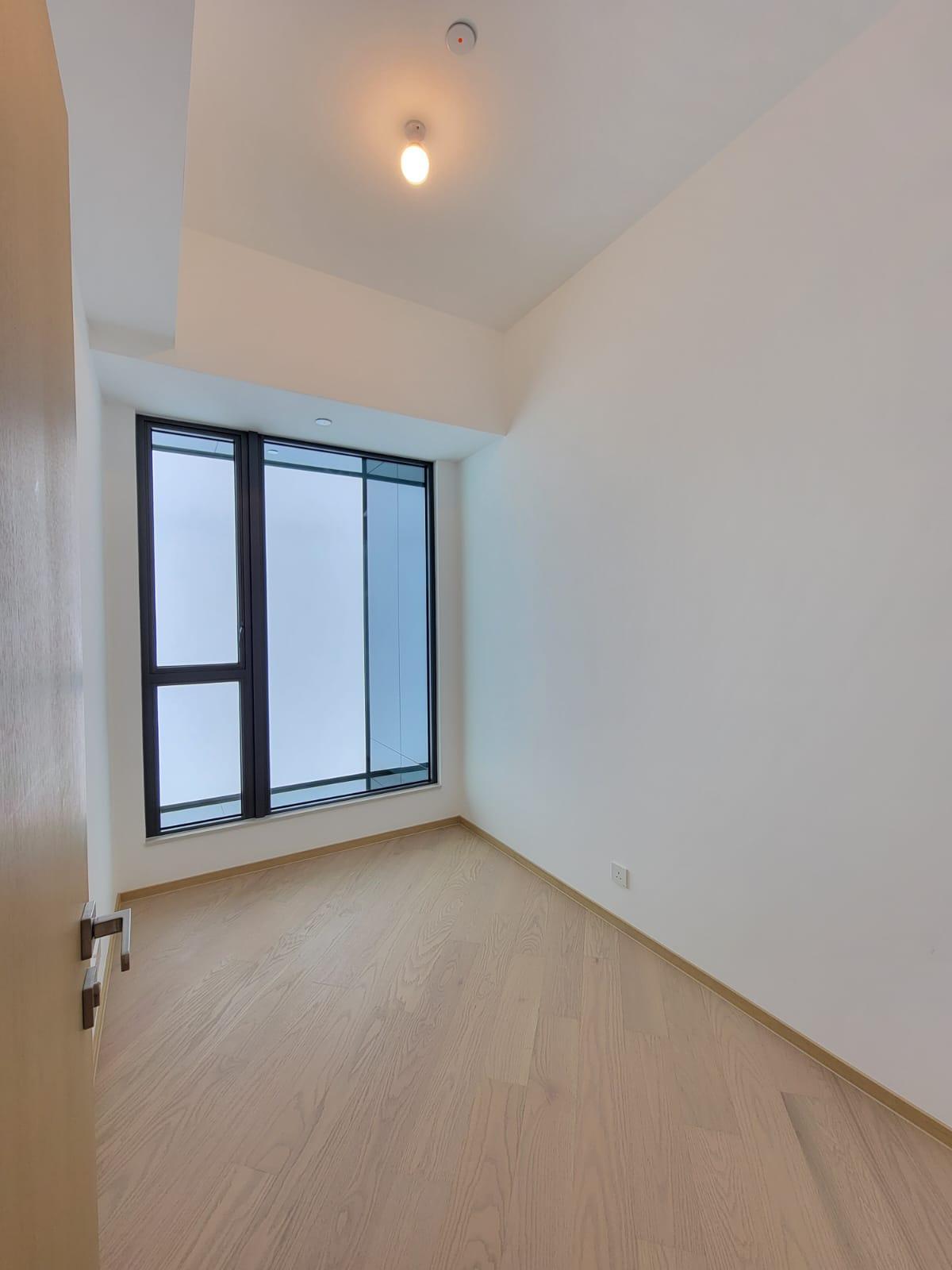 凱和山|第2座15樓E室為藍本搭建的無改動示範單位。(鍾式明攝)