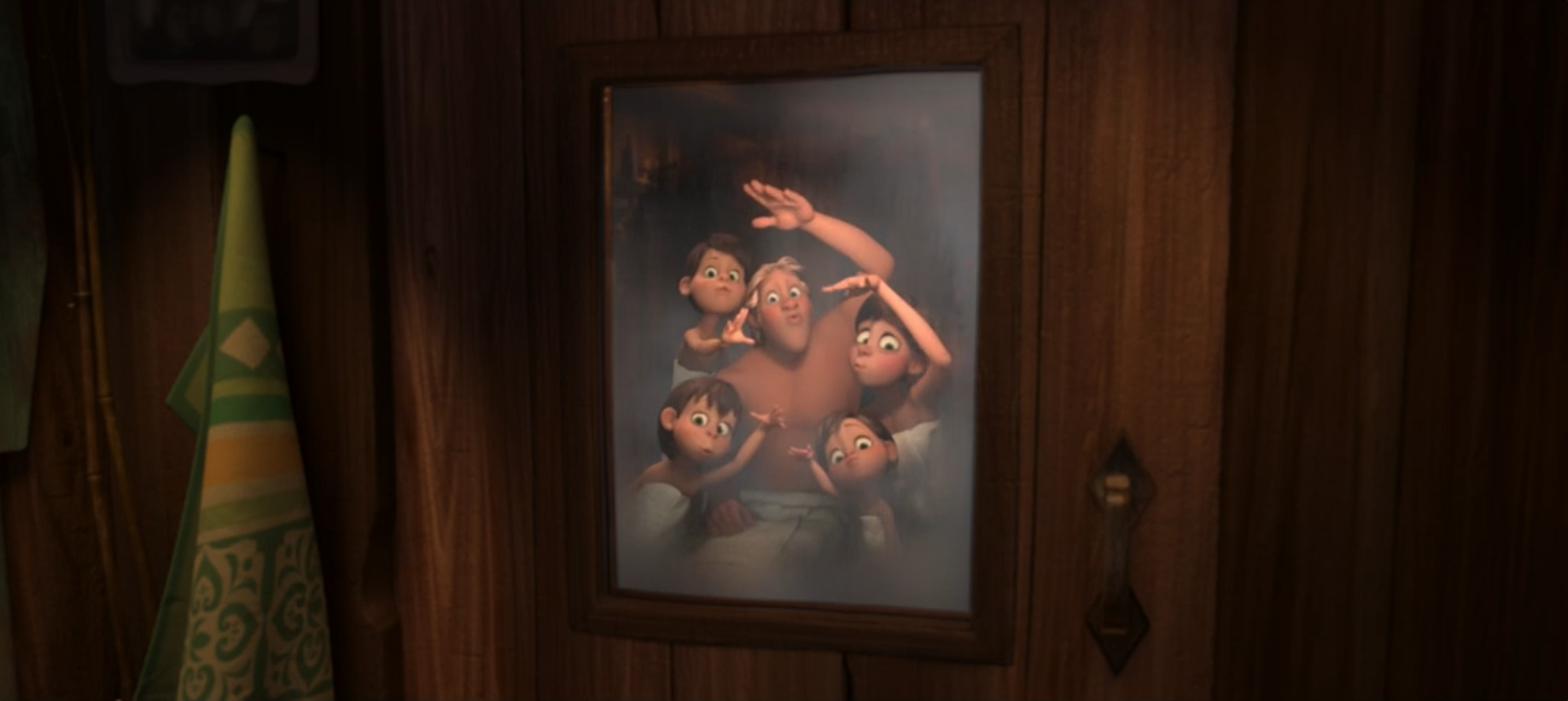 奧肯的桑拿浴室。(電影場面)