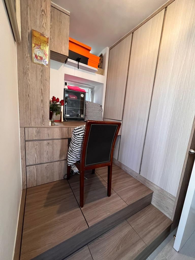 全屋附有不少訂製傢俱,新淨雅緻。(代理提供)