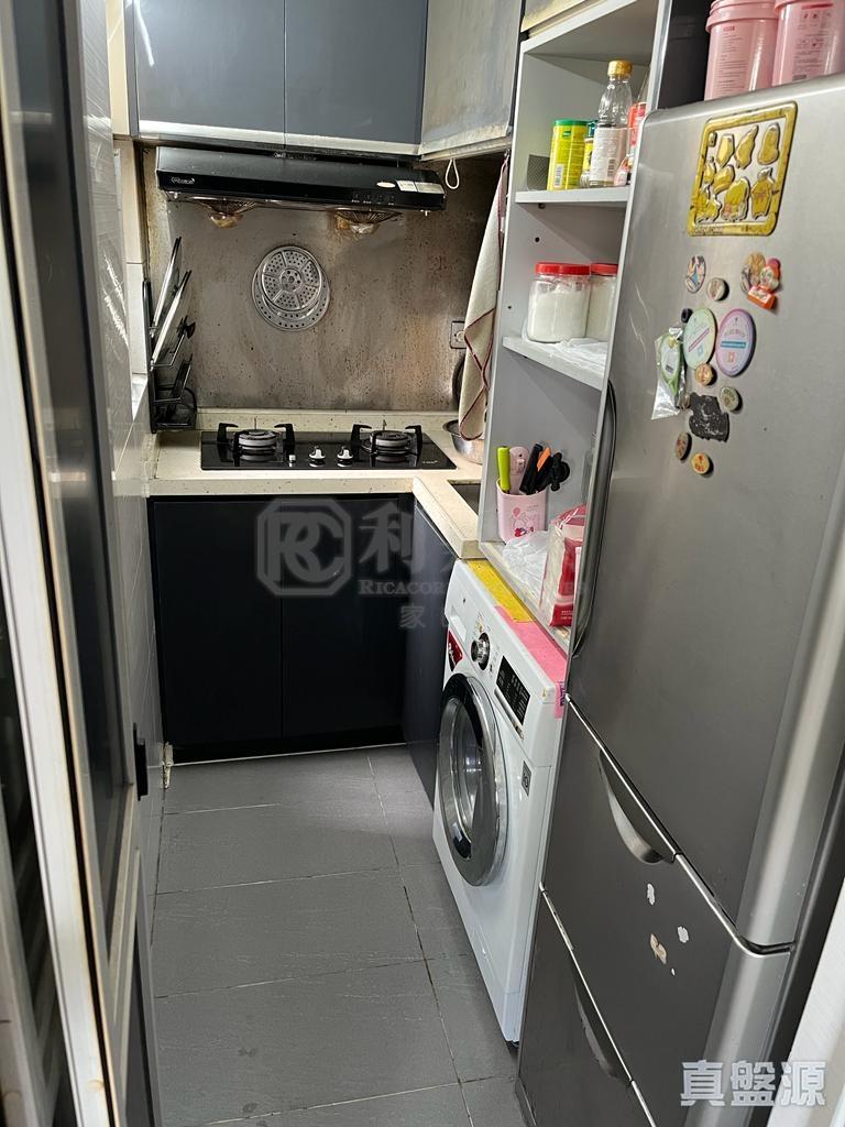 廚房闊大實用。(代理提供)