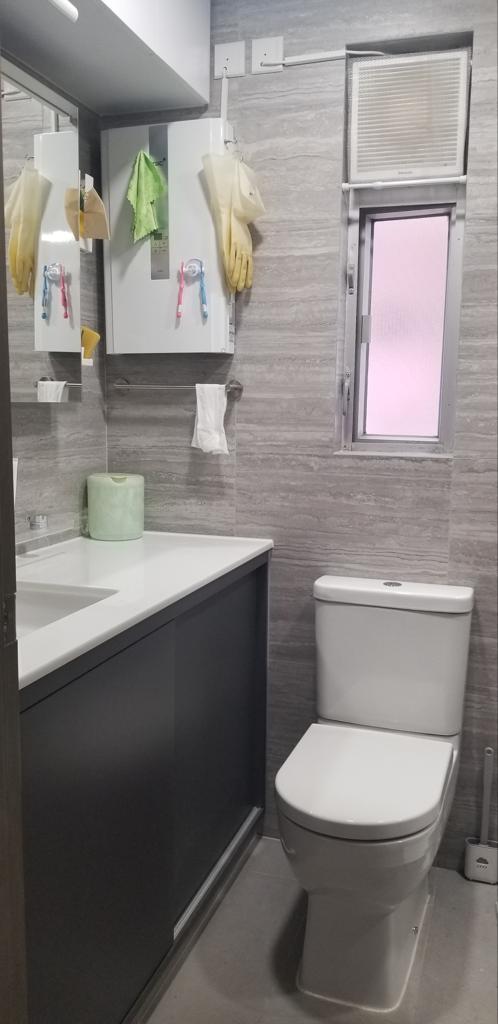 浴室為明廁,裝修雅緻企理。(代理提供)