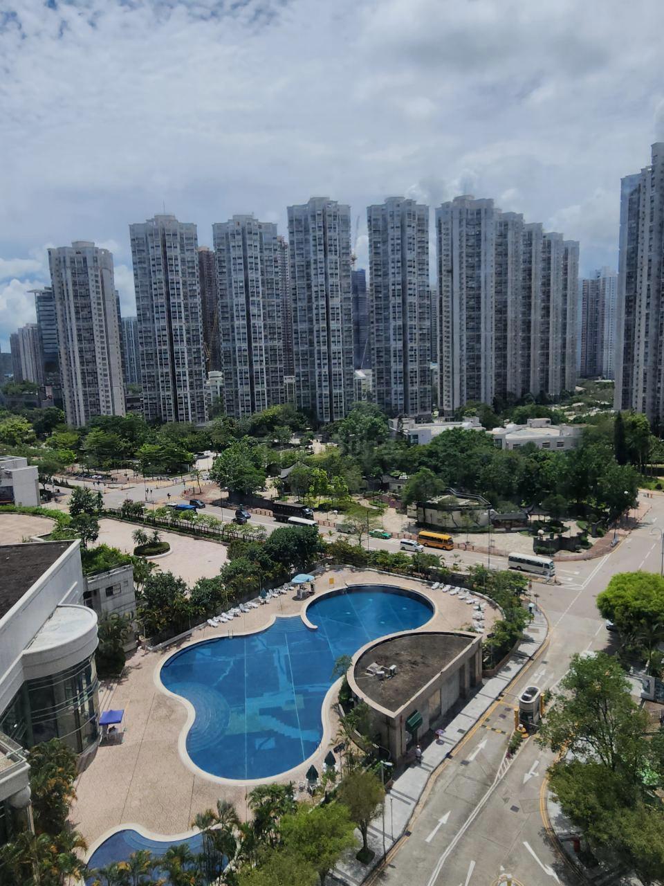 單位望高層全內園景,景觀十分開揚吸引。(代理提供)