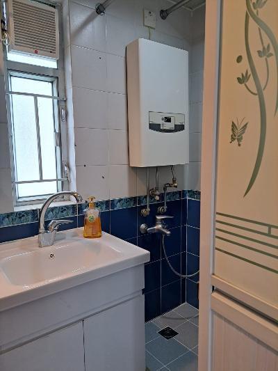 明廁浴室裝修企理。(代理提供)