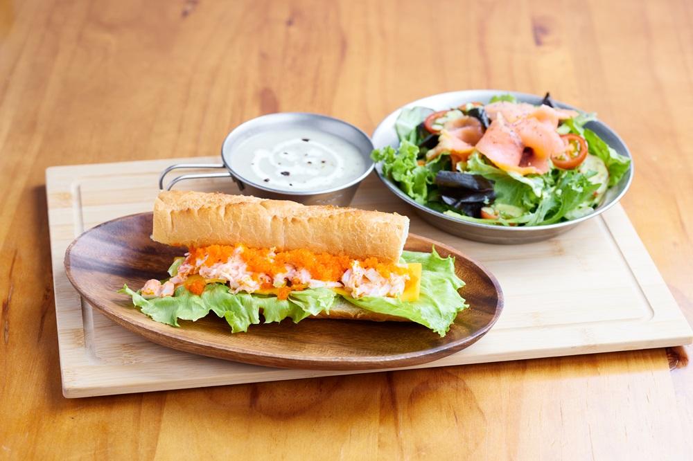 GOOCA以輕便、健康及創意為賣點,提供新鮮健康食材,其中自選組合非常適合輕食的上班一族。