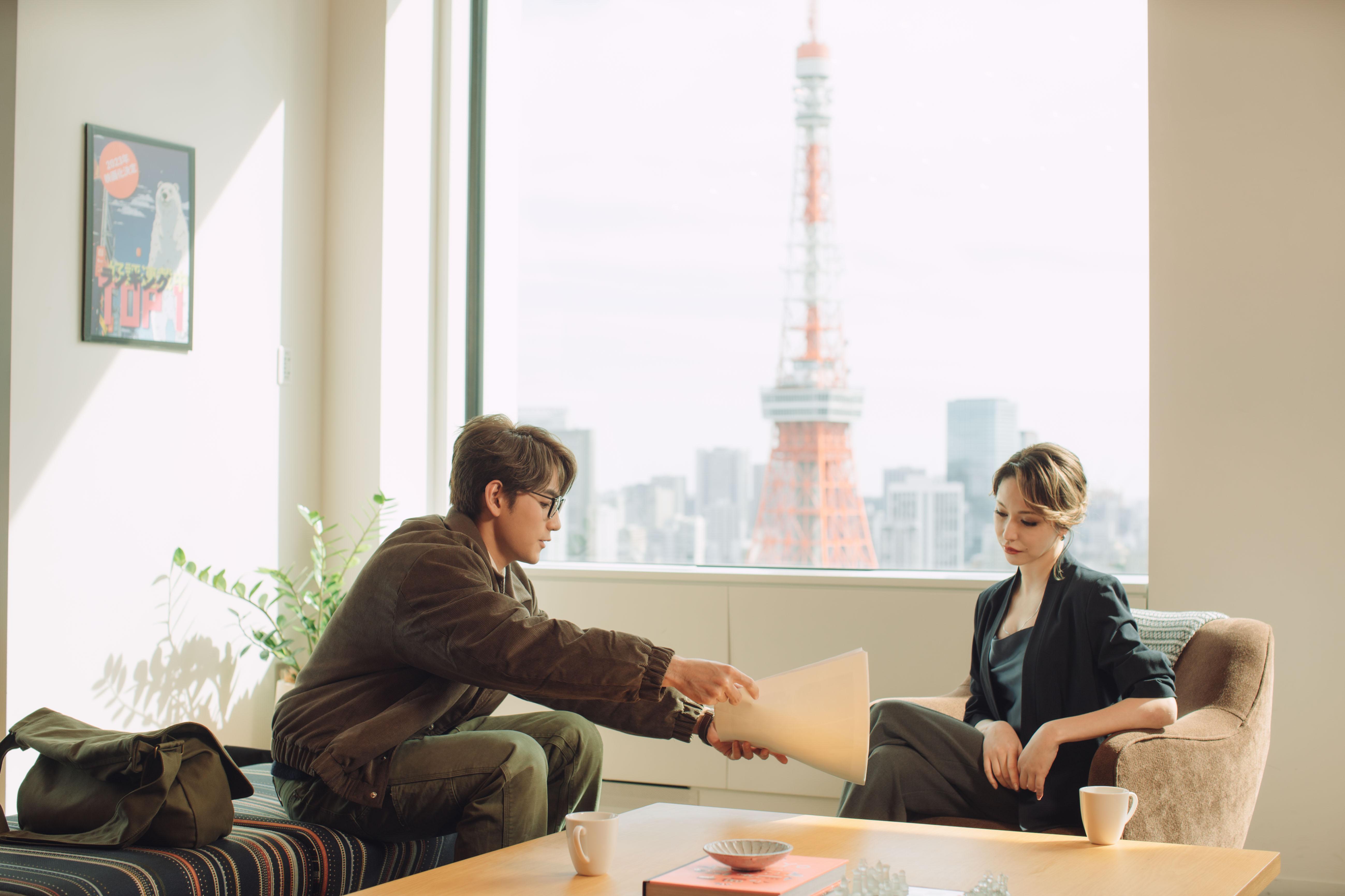 日本混血女神藤井Lena久休復出客串新歌MV。