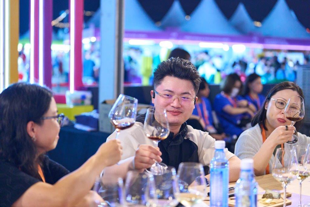 旅發局香港美酒佳餚巡禮結束,4日有14萬人次入場