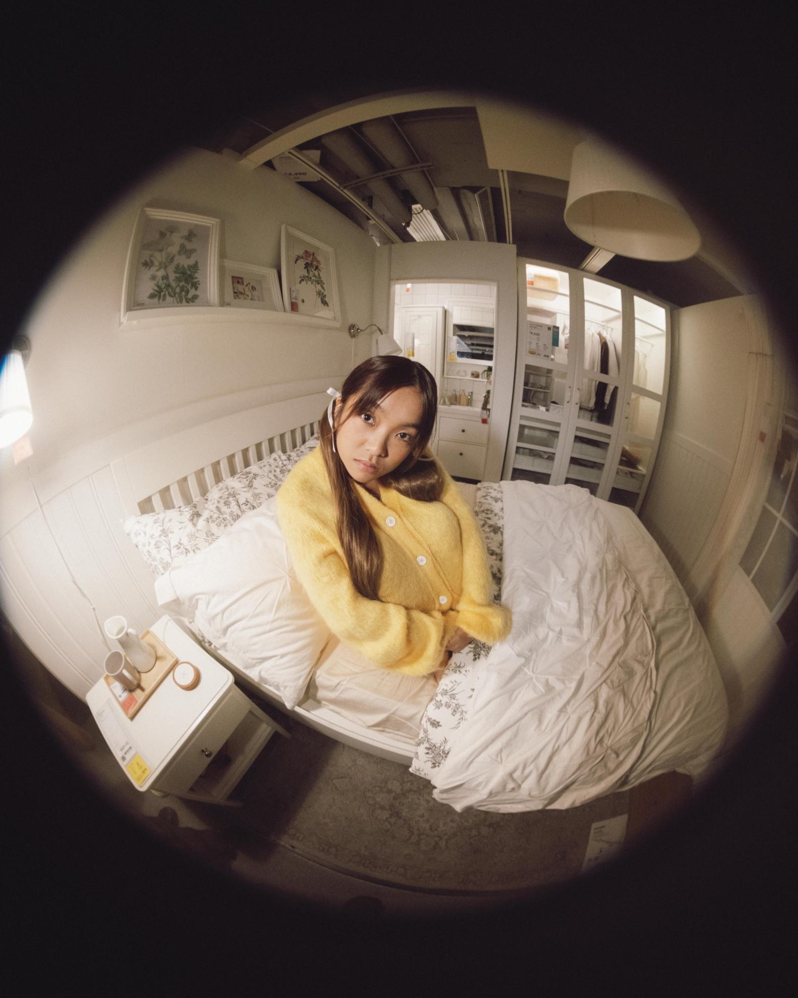 Moon Tang新歌《房屋供應問題》獲黃偉文填詞,以房屋比喻感情。