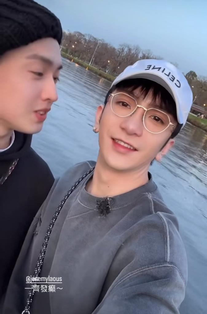 Jer慘被Anson Lo齊齊扮聲,由沉厚男聲突然回復「小學雞」。