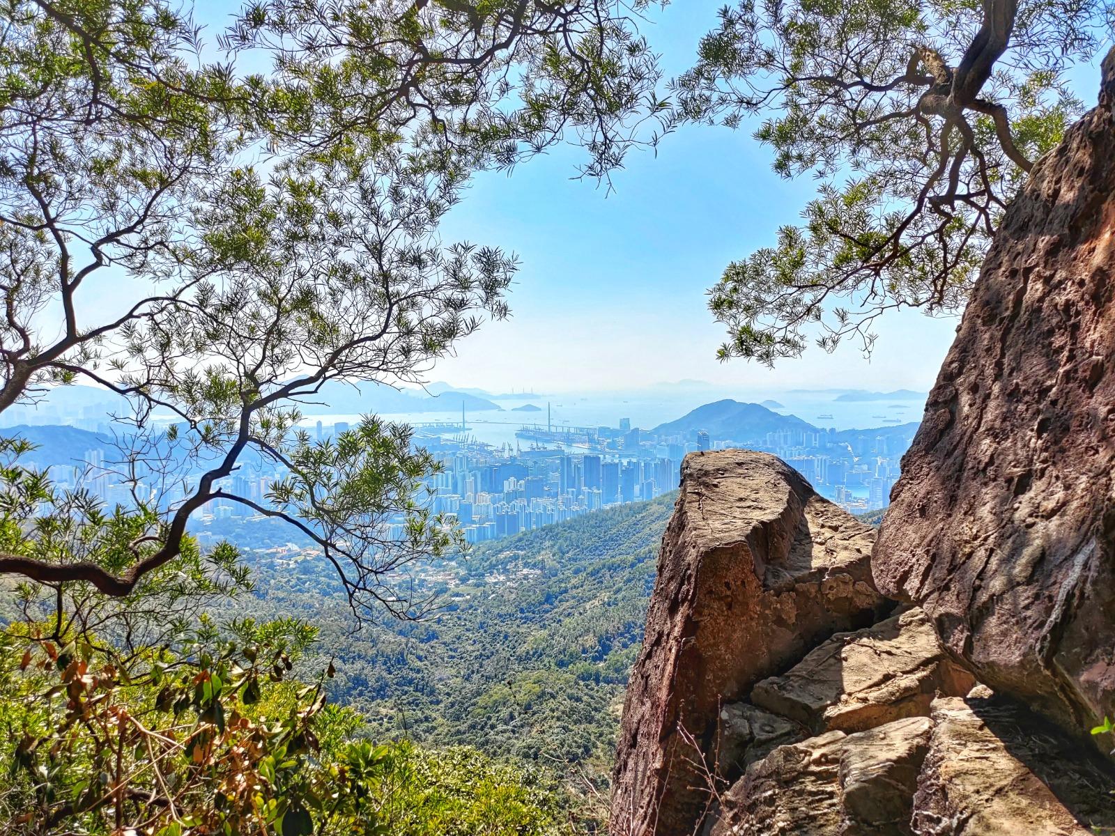 大帽山行山丨小丑石又是另一個必到打咭位置
