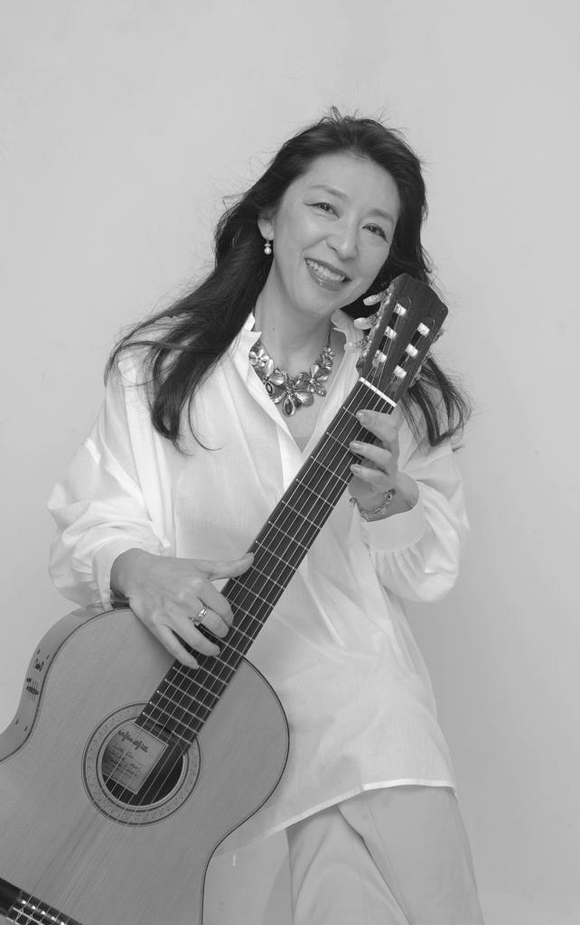 小野麗莎 Lisa Ono