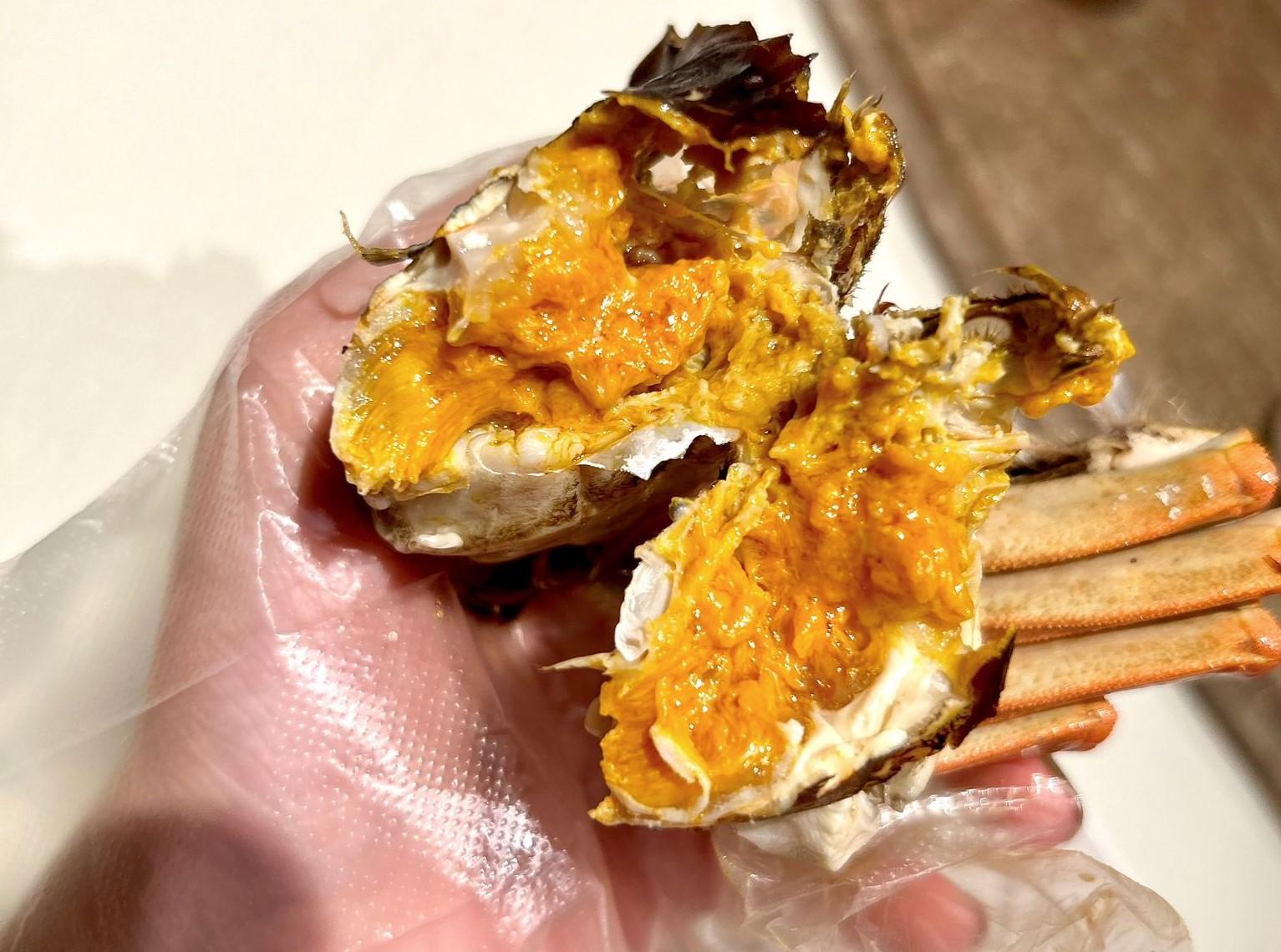 只需三個步驟就可以在家裡煮出滑嫩爆膏大閘蟹!