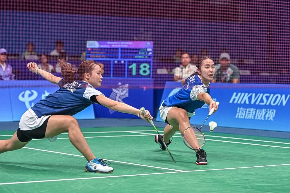 香港羽毛球女雙組合楊雅婷及楊霈霖。(港協暨奧委會圖片)