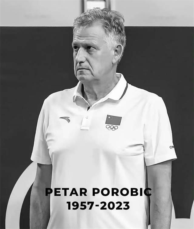 來自黑山的中國男子水球隊主教練波羅比奇(Petar Porobic)於回國航班上因心臟病不幸離世,享年67歲,他在杭州亞運奪得銀牌。(網上圖片)