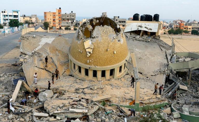 以色列與巴勒斯坦武裝組織哈馬斯的戰鬥至今有逾1,100人死亡,數千人受傷,以色列政府宣布進入戰爭狀態(路透社)