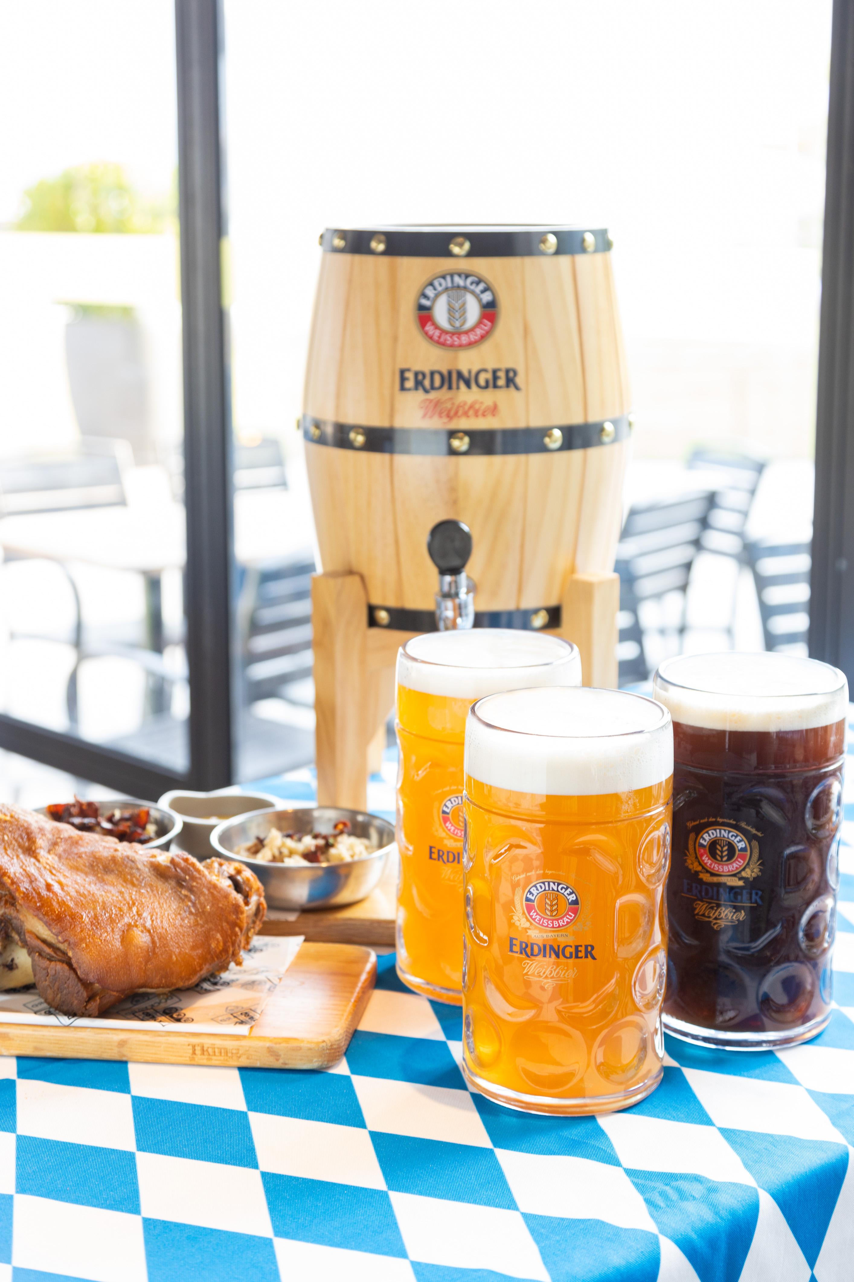 Erdinger Weissbier小麥白啤酒、Erdinger Dunkel小麥黑啤酒及多款傳統德國美食。
