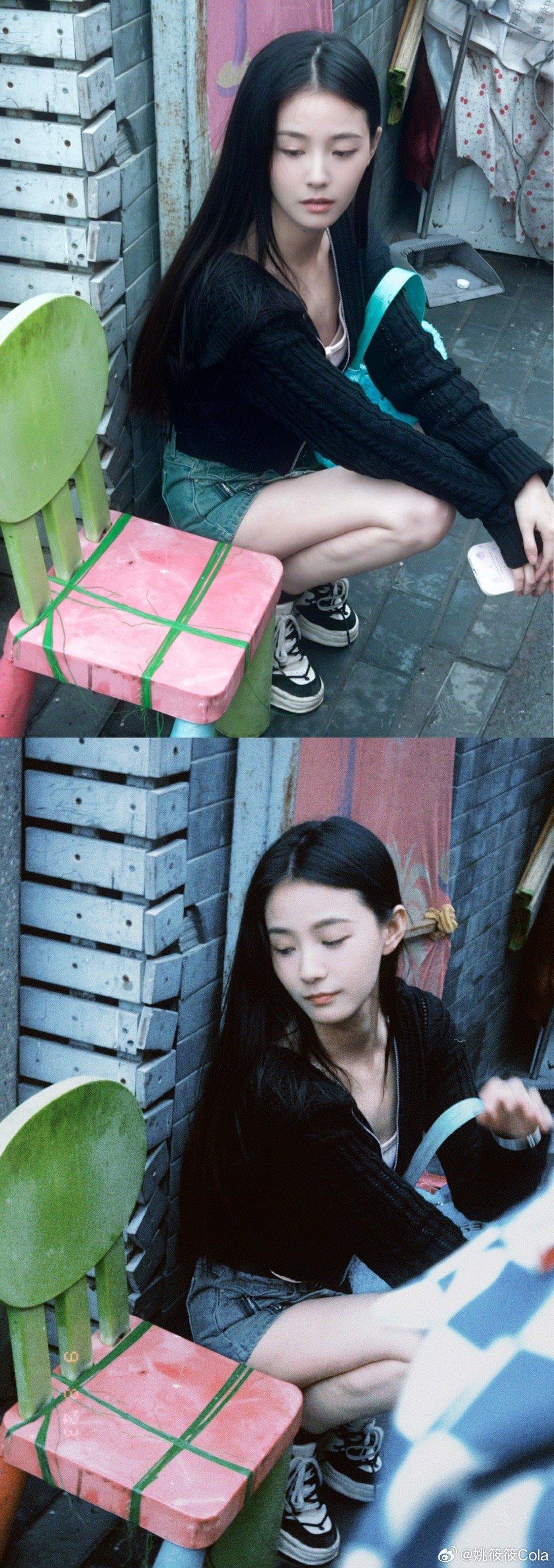 香港人在北京|秘書小莉令姚筱筱Cola成為焦點,她被讚似蔡卓妍。(姚筱筱微博)