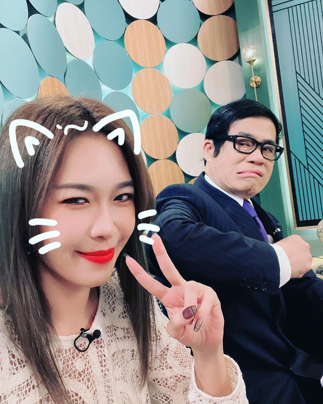 宋芝齡與安德尊不時在鏡頭前打情罵俏。(宋芝齡IG)