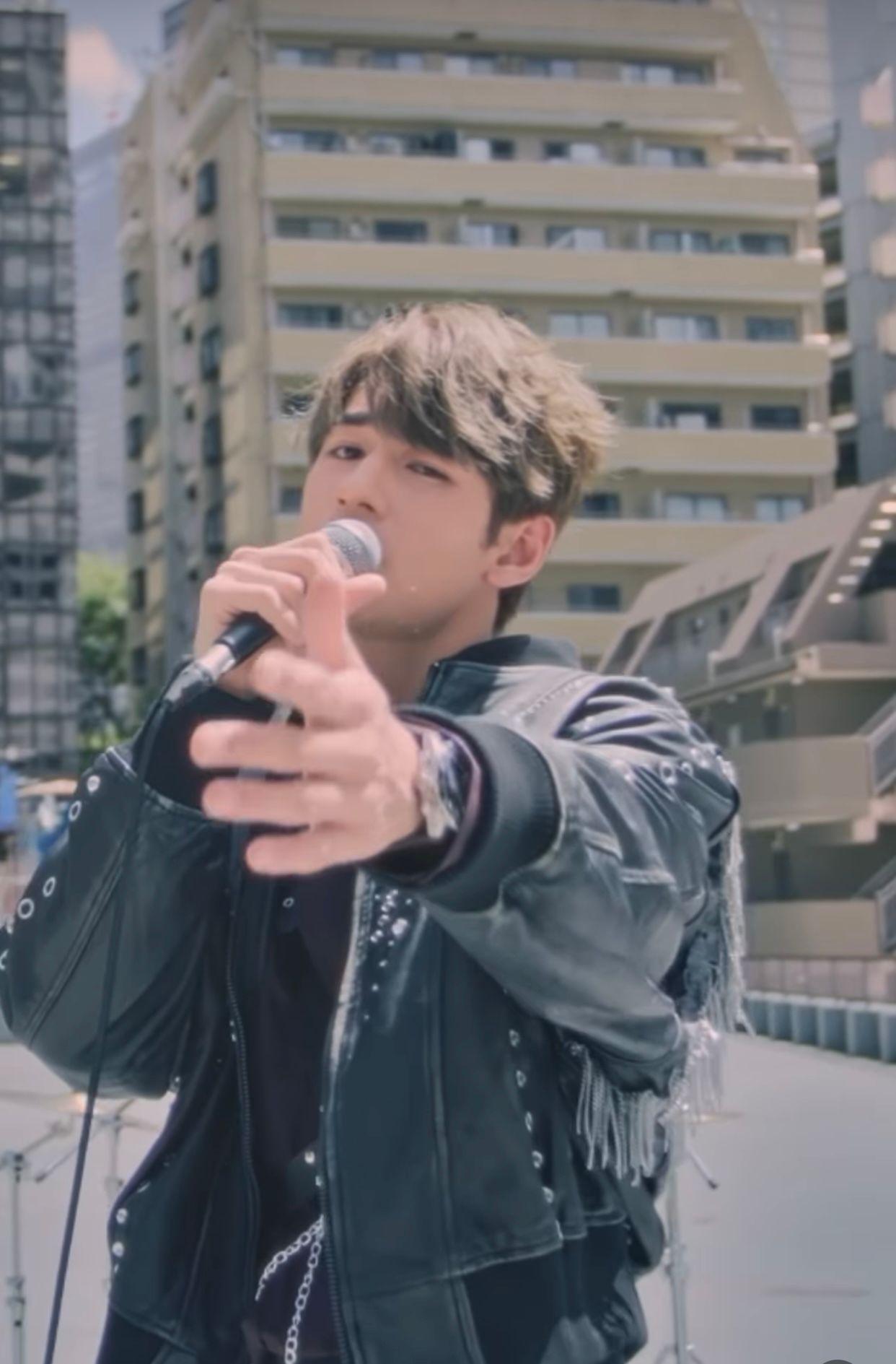 《Never Say Never》今晚9點MV首播及在各大平台上架。