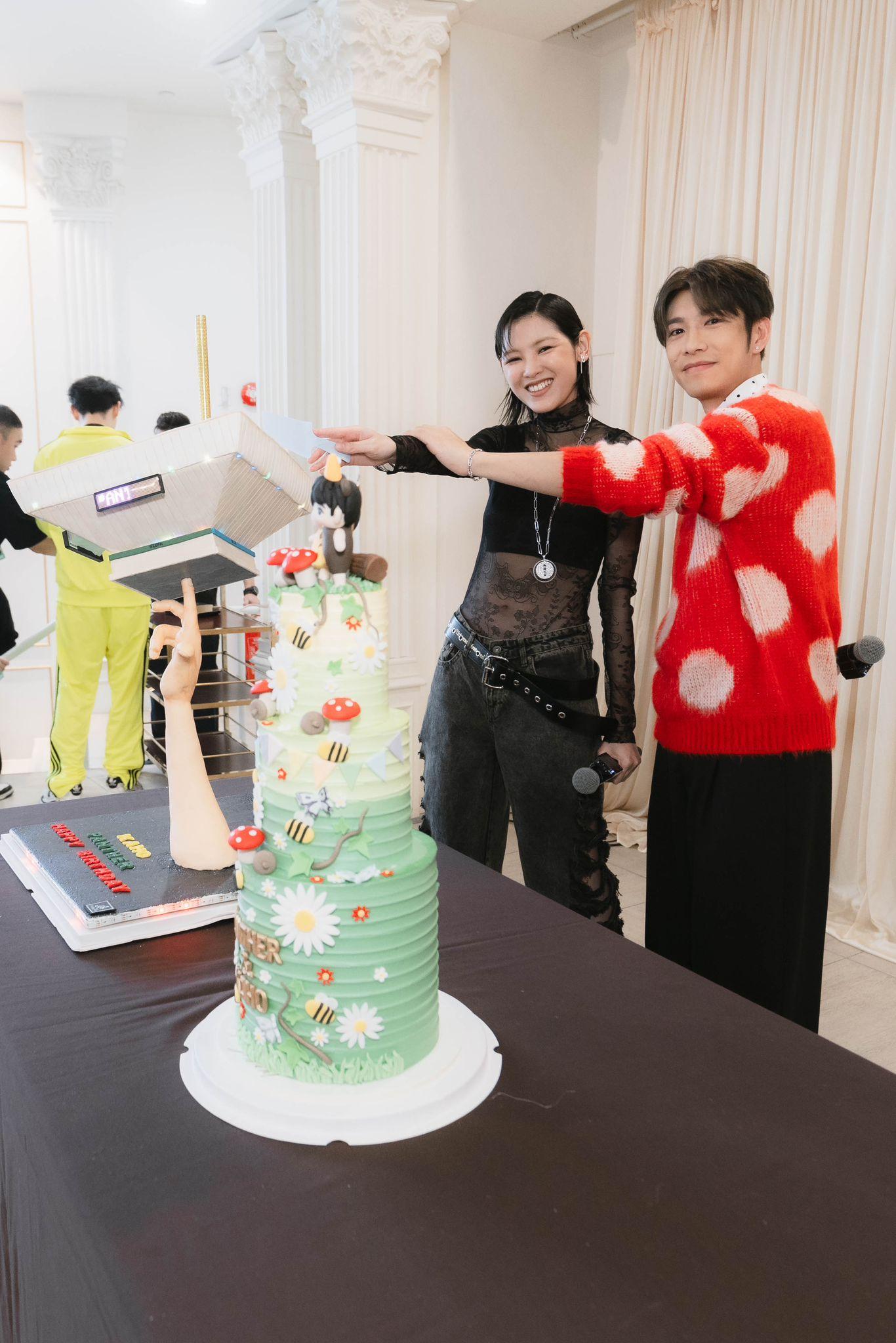 陳蕾及洪嘉豪明年各自開紅館個唱。