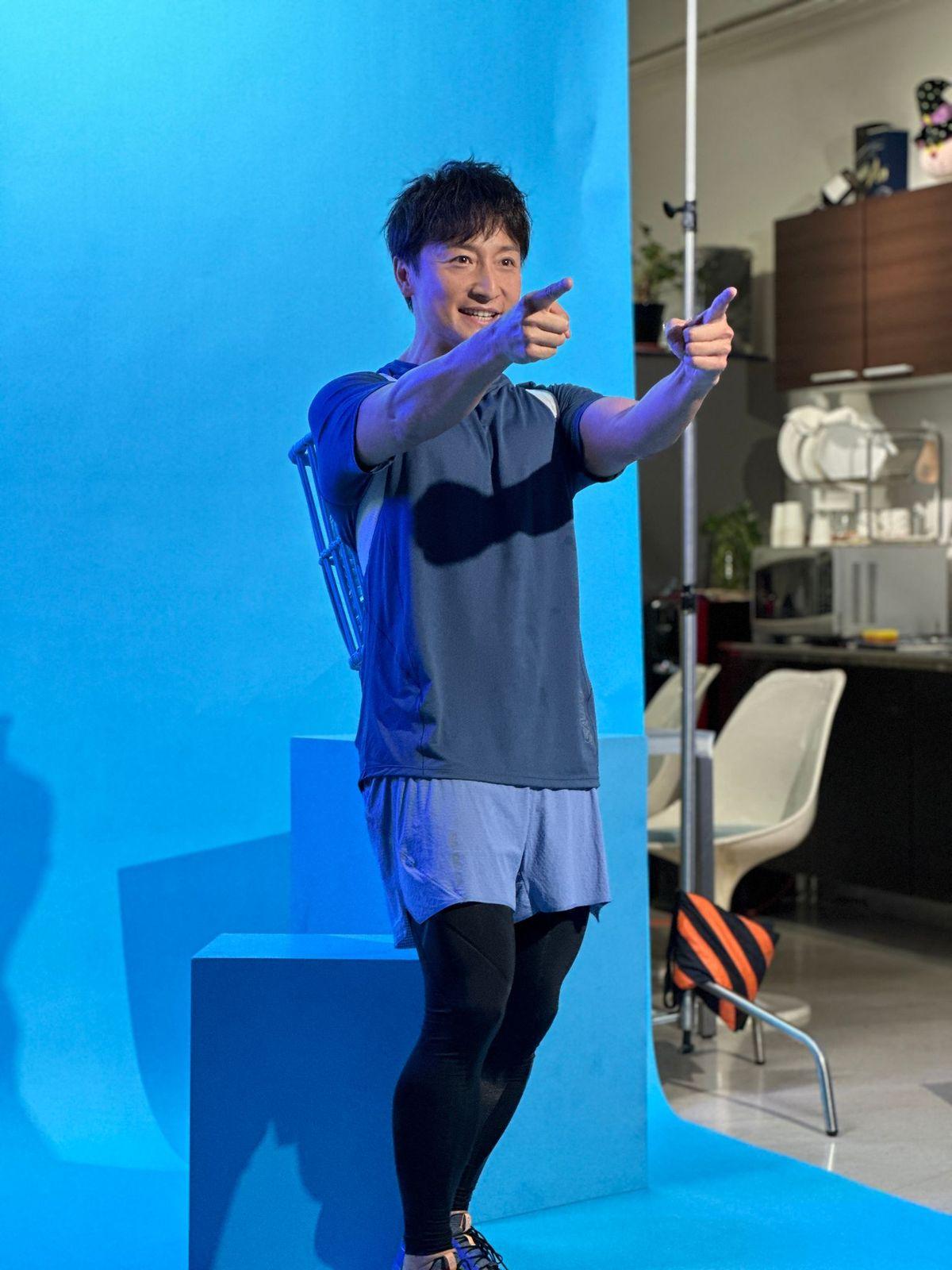 「揹水」大師兄方力申獲邀榮譽顧問。