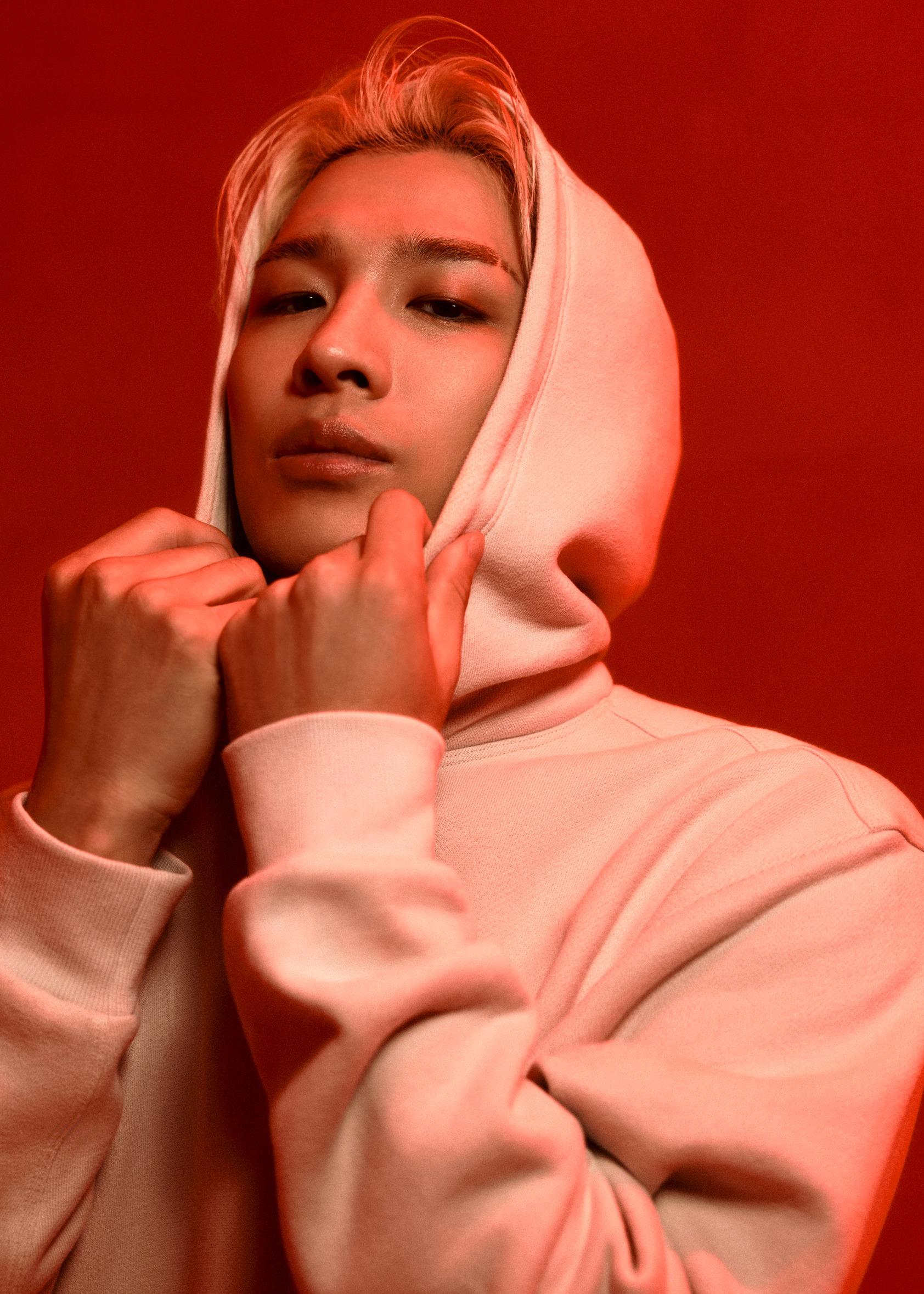 lululemon請來知名歌手太陽(Taeyang)及全昭彌(JEON SOMI)活動揭開序幕。