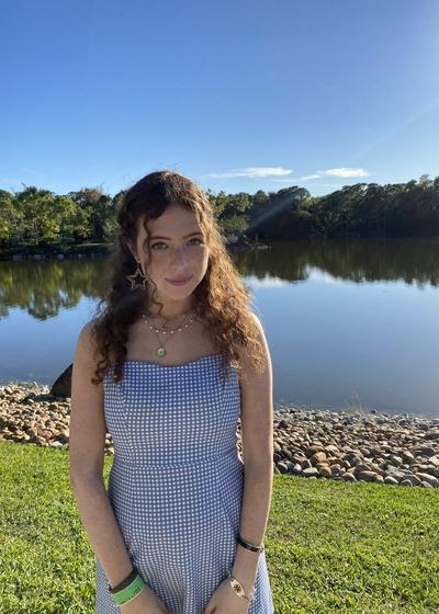 21歲的美國女大學生Sarah Katz疑因「提神檸檬水」的咖啡因過高而猝死