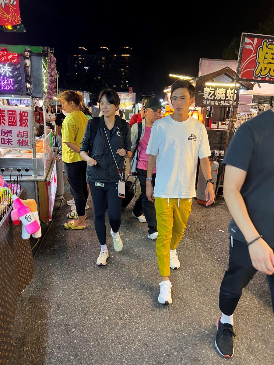 日本跑手大迫傑到訪台灣中壢夜市(EKIDEN SPORTS 提供)