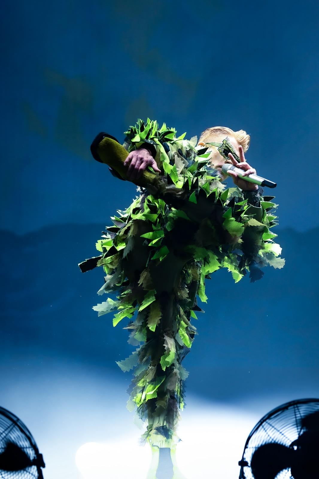 張叔平為郭富城打造6套立體剪裁戰衣。