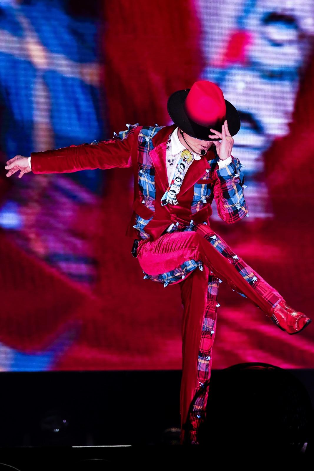 張叔平為郭富城打造6套立體剪裁戰衣。