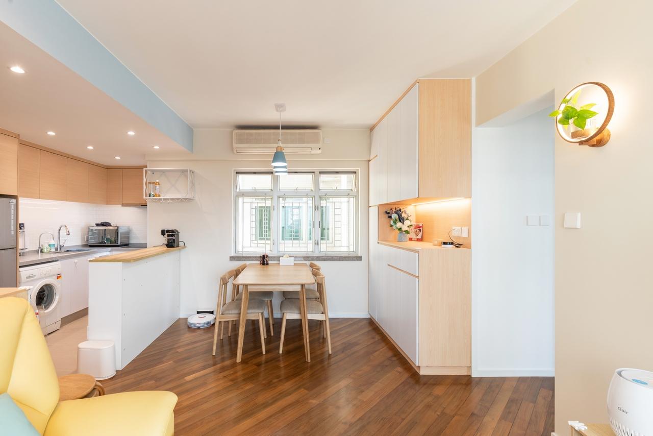 全屋以暖色色調為主