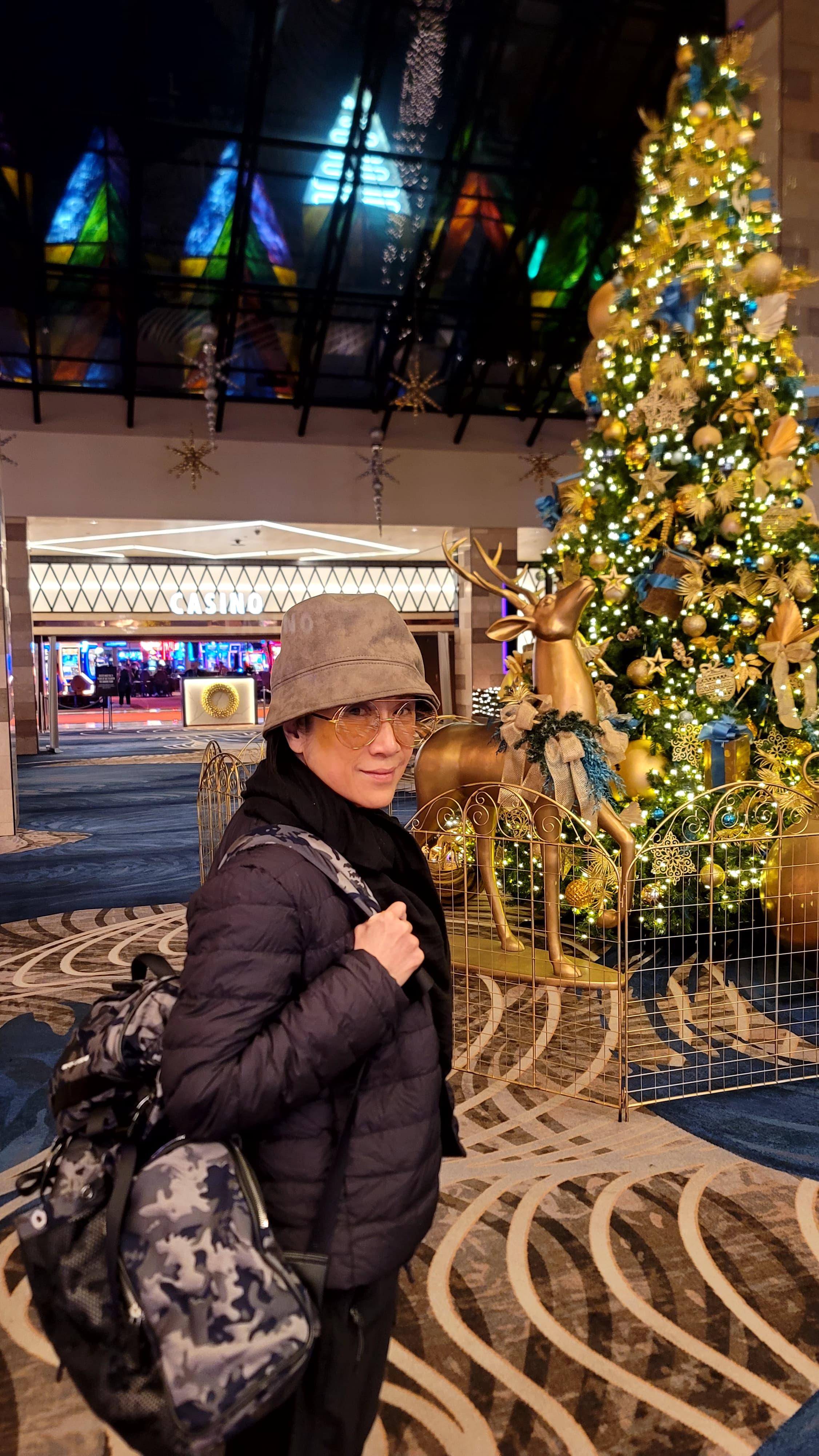 呂珊此行險些遇上汽車爆炸事故。