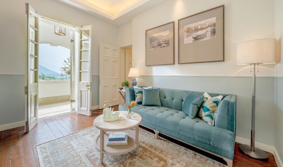 大澳警署主樓上層原本是辦公室和宿舍,現在已翻新成為大澳文物酒店的海景客房。(圖片來源:大澳文物酒店網站)