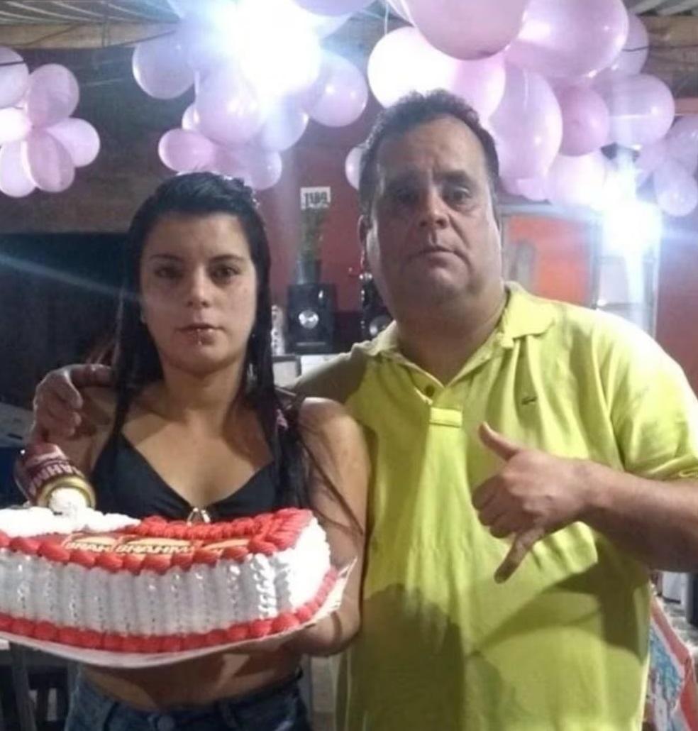 埃迪爾森與女兒卡米拉合照。(互聯網)