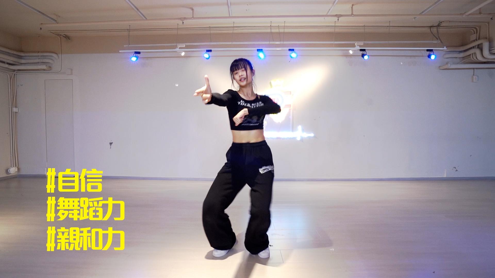 Vian是學界舞蹈圈的活躍份子,經常參賽,獲獎無數。