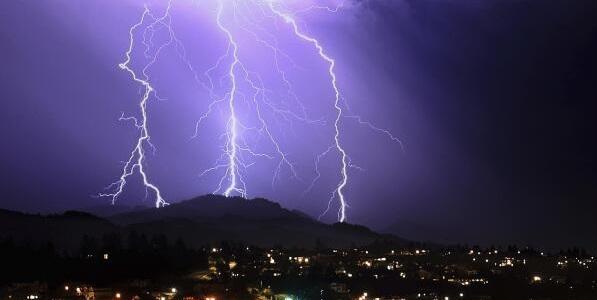 控制天氣會成真?日本學者研發抑制氣流技術減緩雨災(資料圖片)