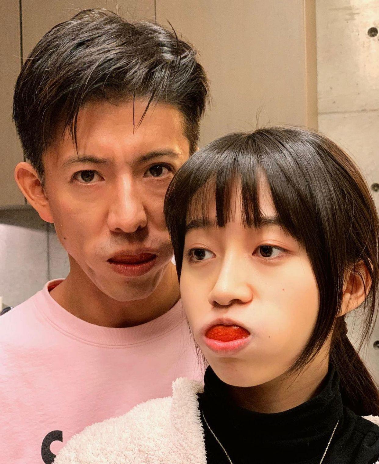 木村拓哉51歲生日,兩女透過社交網PO出一家的生活照。