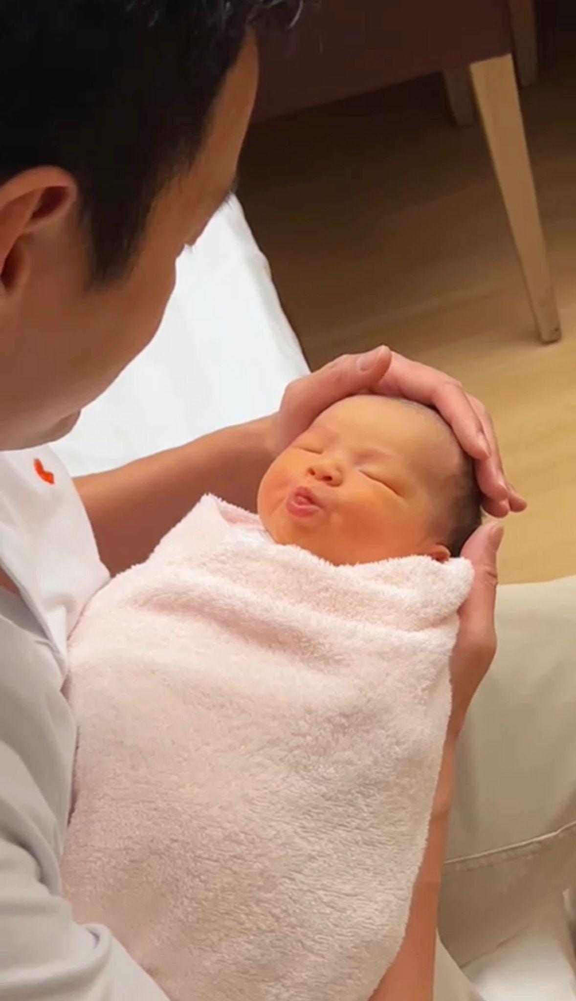 朱慧敏透露囡囡較預期早了出世。