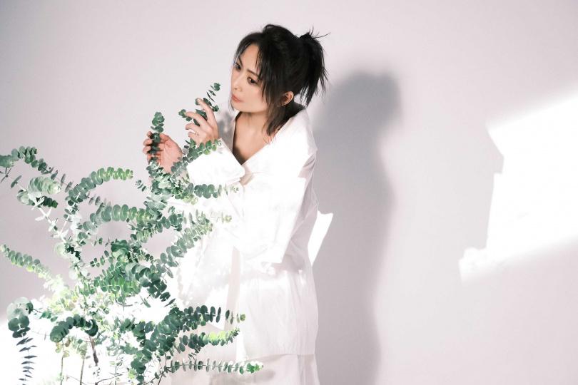 林曉培紀念出道25年,最近推出全新EP《願我》。