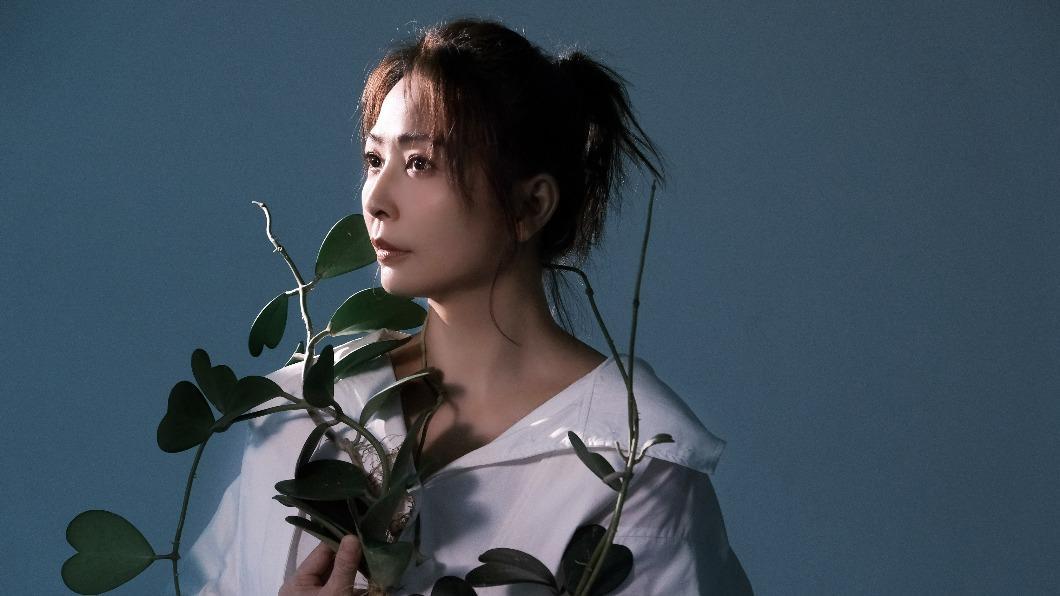 林曉培紀念出道25年,最近推出全新EP《願我》。