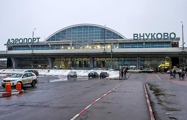 客機降落在莫斯科一個機場。(互聯網)