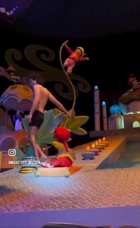 深入布景。(互聯網)