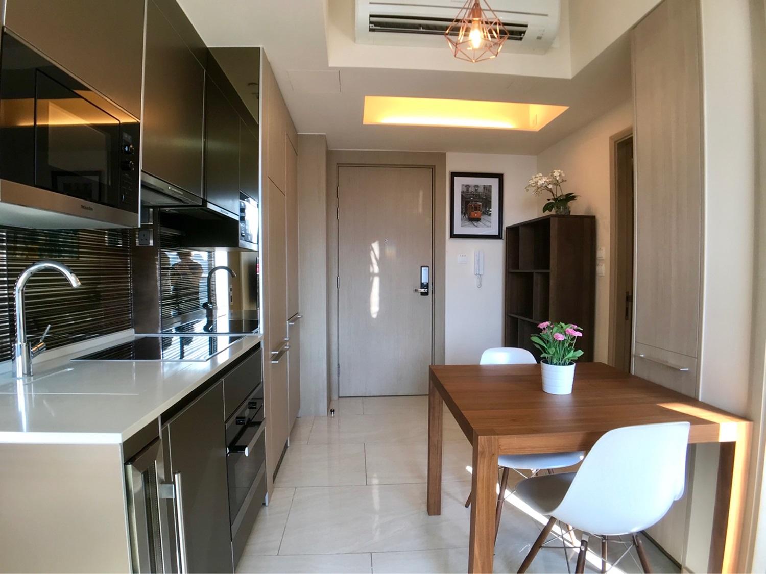 廚房採開放式設計,配套新淨實用。