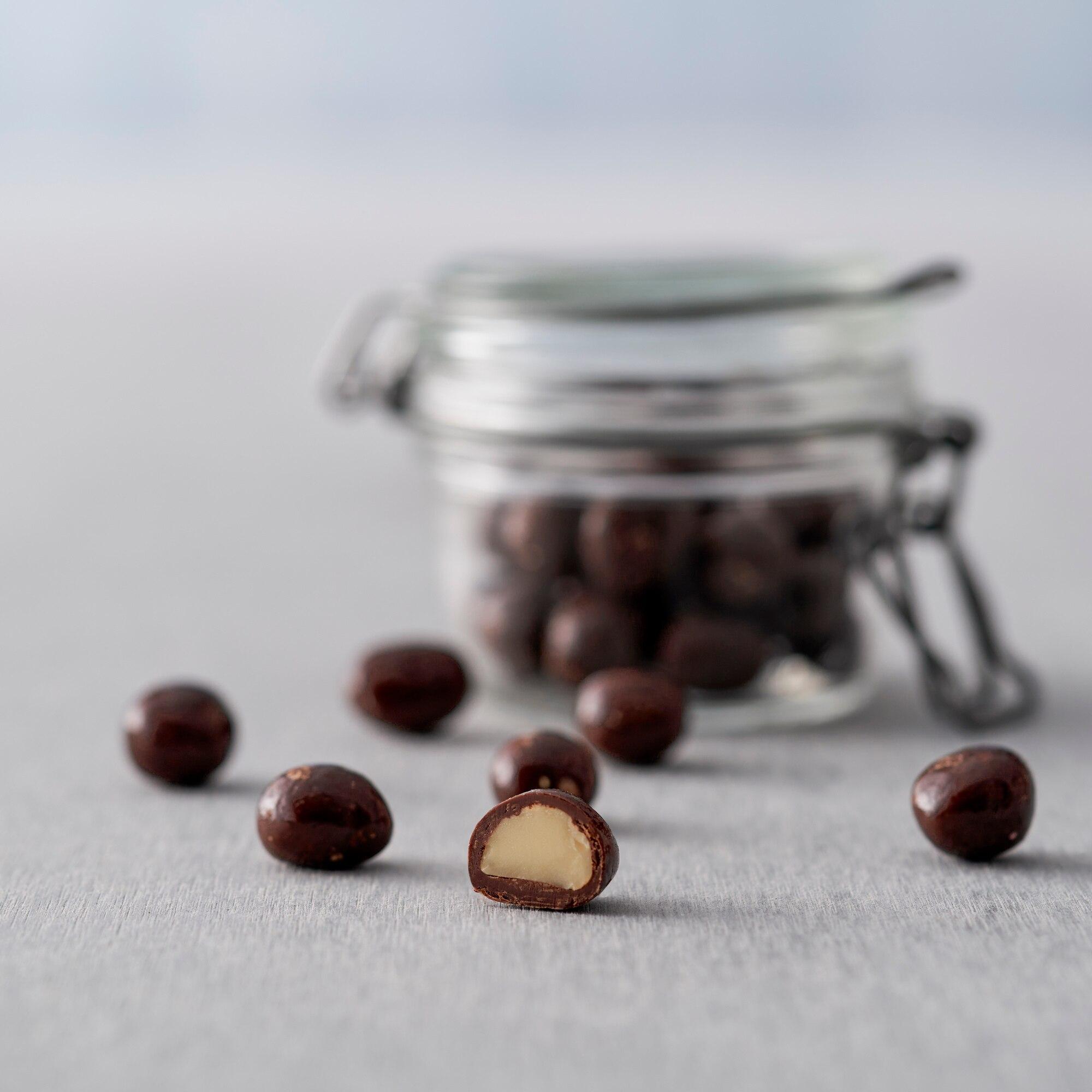 精選巧克力|原價:$28 – $38 優惠價:九折 ($26 – $35) 會員價:額外九折 ($24 – $32)