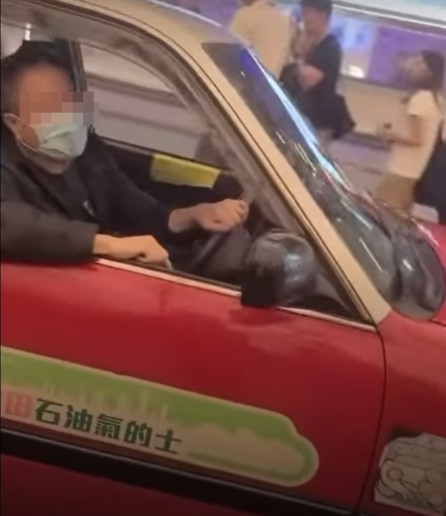 3拖篋女會展赴灣仔酒店 的士司機開天殺價150元 車尾張貼「嚴打黑的」