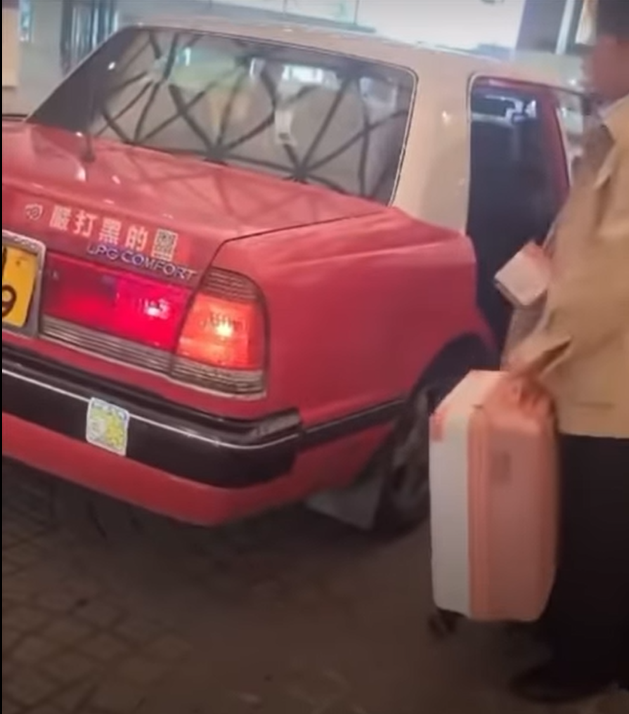 3拖篋女會展赴灣仔酒店 的士司機開天殺價150元 車尾張貼「嚴打黑的」