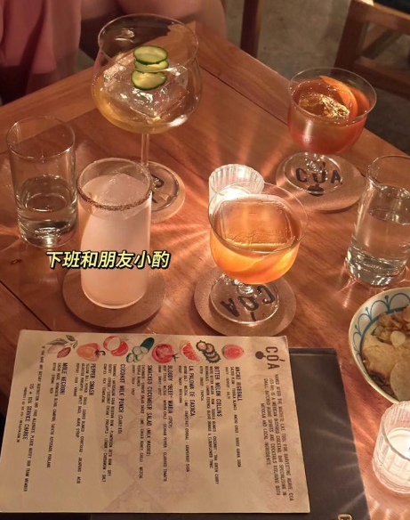 但她仍有在文末表示「香港工作和內地工作各有各的好處」、「按時下班,沒有那麼勾心鬥角的職場,領導也願意教我」。(圖片來源:小紅書)