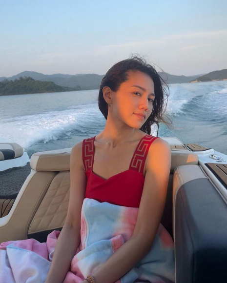 部分港男都認同香港女生的身材一般。(圖片來源:IG@chrissienana)